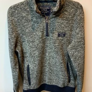 Woman’s Abercrombie&Fitch fleece-Like Pullover … Size Small